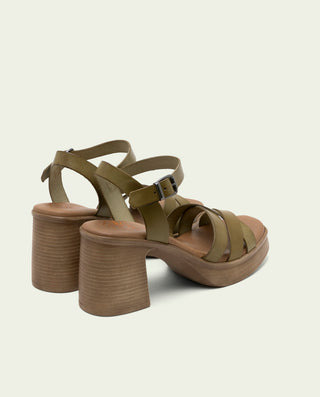 SANDALIA PIEL TACÓN ISIS KAKI