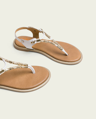 SANDALIA ESCLAVA PLANA PIEL CON ABALORIOS BLANCO ESTELA