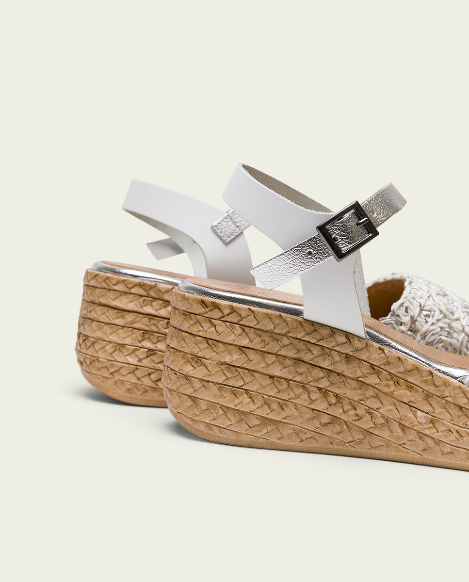Sandalia De Cuña De Piel Blanco Plata Dalia – PORRONET