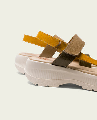 SANDALIA DEPORTIVA DE PLATAFORMA MOSTAZA KAKI NATALIA