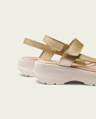 SANDALIA DEPORTIVA DE PLATAFORMA ORO NATALIA