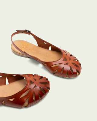 SANDALIA PLANA PIEL ANDREA CUERO