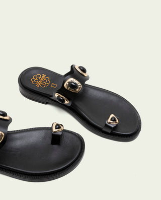 Sandalia plana de piel con pedrería Celine negro