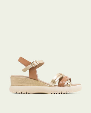 SANDALIA DE CUÑA DE PIEL DE TIRAS EMMA TAUPE ORO
