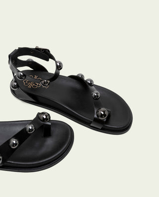 Sandalia plana de piel tachuelas Holly negro