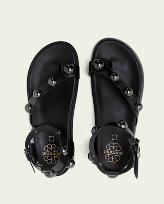 Sandalia plana de piel tachuelas Holly negro