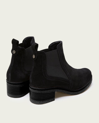 BOTINES PLANOS NEGROS CON ELÁSTICOS PAU