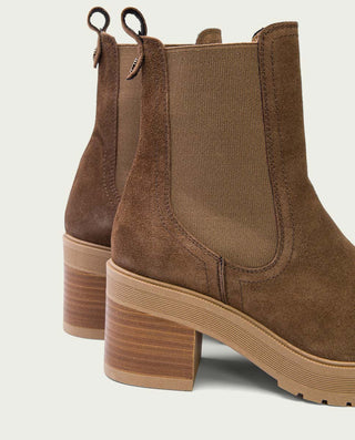 BOTINES DE TACÓN MOKA CON ELÁSTICOS REA