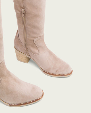 BOTAS DE TACÓN ARENA CON CREMALLERA NORA