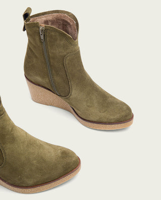 BOTINES DE CUÑA KAKI CON CREMALLERA MABEL