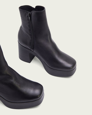 BOTINES DE TACÓN NEGRO CON CREMALLERA LIA