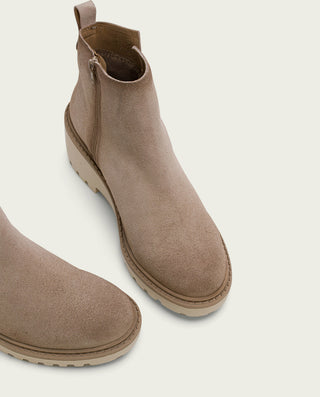 BOTINES DE PIEL CON CUÑA Y CREMALLERA ARENA LIDIA