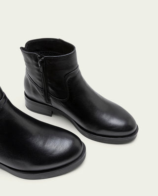 BOTINES DE PIEL NEGROS CON CREMALLERA BÁRBARA