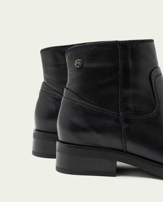 BOTINES DE PIEL NEGROS CON CREMALLERA BÁRBARA
