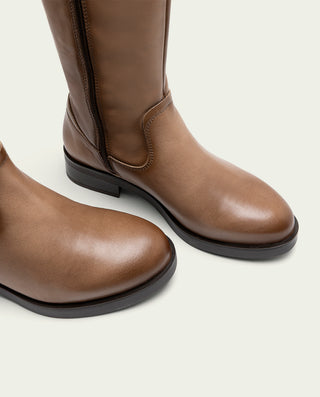 BOTAS ALTAS DE PIEL TAUPE CON CREMALLERA BELÉN