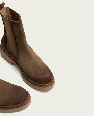 BOTINES DE SERRAJE MOKA CON ELÁSTICOS CELESTE