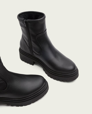 BOTINES DE PIEL NEGROS CON CREMALLERA CLARA