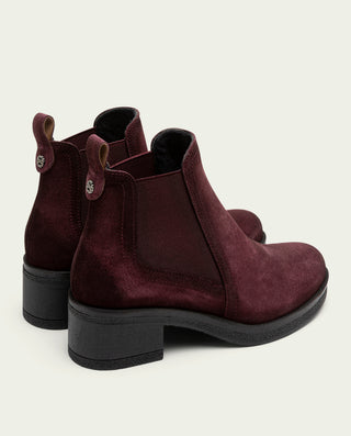 BOTINES DE PIEL BURDEOS CON ELÁSTICOS DÁMARIS