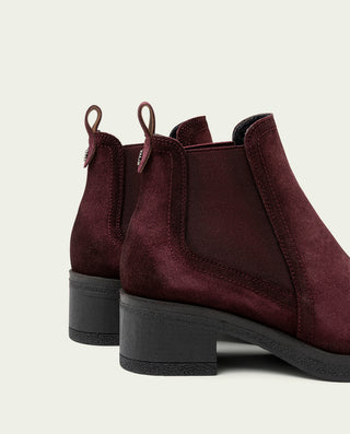 BOTINES DE PIEL BURDEOS CON ELÁSTICOS DÁMARIS