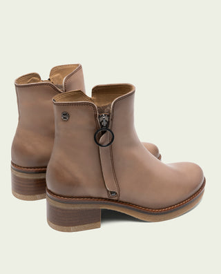 BOTINES DE PIEL TAUPE CON CREMALLERA DELIA