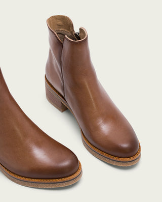 BOTINES DE PIEL TAUPE CON CREMALLERA DELIA