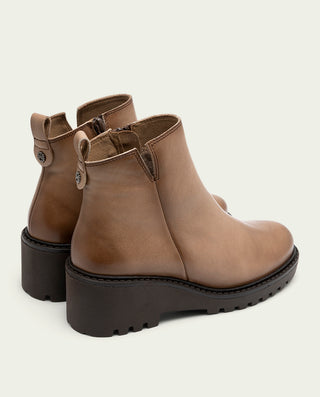 BOTINES DE PIEL CON CUÑA Y CREMALLERA TAUPE ELENA
