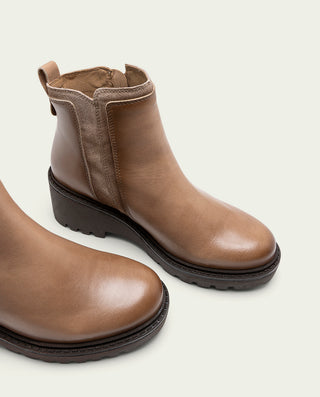 BOTINES DE PIEL CON CUÑA Y CREMALLERA TAUPE ELSA