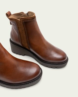 BOTINES DE PIEL CON CUÑA Y CREMALLERA CUERO ELSA