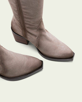 BOTAS COWBOY DE PIEL TAUPE CON CREMALLERA HELGA