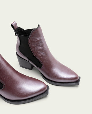 BOTINES COWBOY DE PIEL BURDEOS METALIZADA FANNY