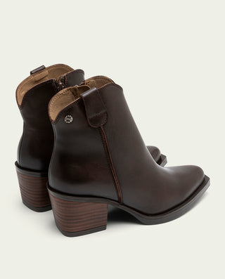BOTINES COWBOY DE PIEL MOKA CON CREMALLERA FRIDA