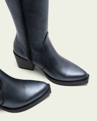 BOTAS COWBOY DE PIEL METALIZADA PLOMO FABILA