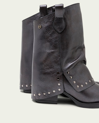 BOTAS DOBLE FAZ DE PIEL MOKA CON TACHUELAS FAITH