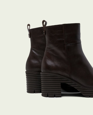 BOTINES DE PIEL CON CREMALLERA MOKA MARTA