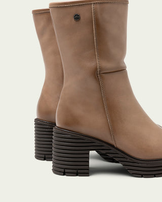 BOTAS DE PIEL CON CREMALLERA TAUPE MILEY
