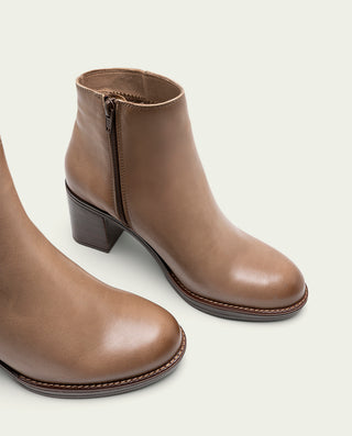 BOTINES DE PIEL DE TACÓN TAUPE RANIA