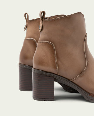 BOTINES DE PIEL DE TACÓN TAUPE RAQUEL