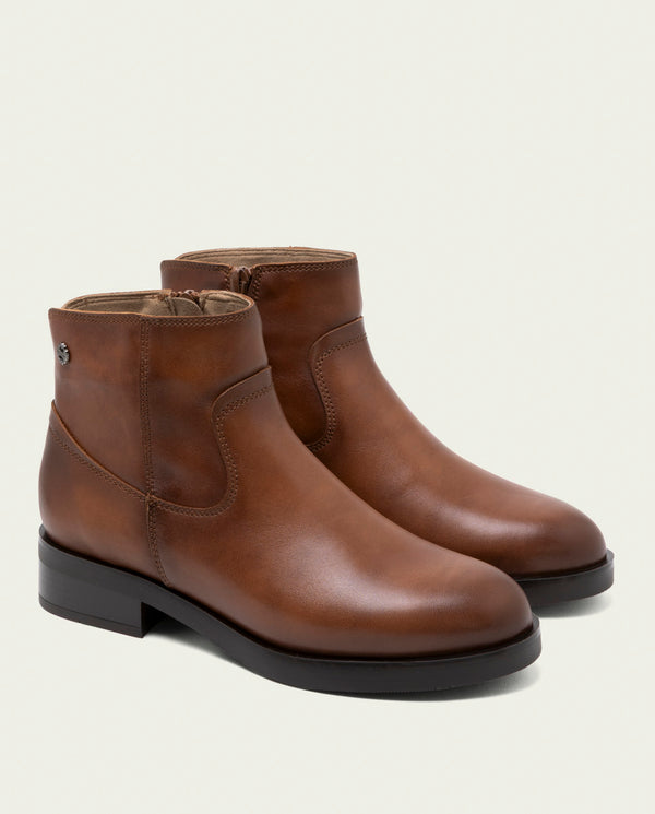 BOTINES DE PIEL CON CREMALLERA JIMENA CUERO