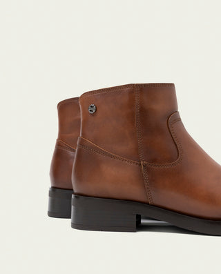 BOTINES DE PIEL CON CREMALLERA JIMENA CUERO