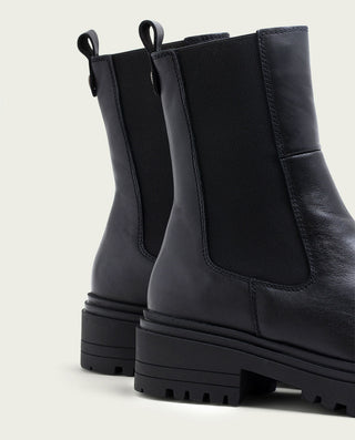 BOTINES DE PIEL CON ELÁSTICOS KATIA NEGRO