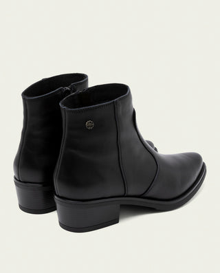 BOTINES DE PIEL CON CREMALLERA MIREIA NEGRO