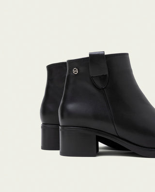 BOTINES DE PIEL DE TACÓN OLGA NEGRO