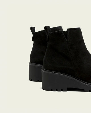 BOTINES DE PIEL CON CUÑA Y CREMALLERA PAULA NEGRO