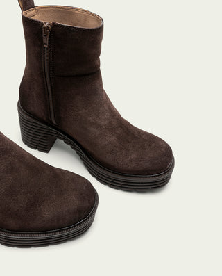 BOTAS DE SERRAJE CON CREMALLERA SALMA MOKA