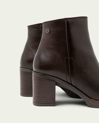 BOTINES DE PIEL DE TACÓN TERESA MOKA