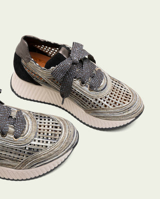 DEPORTIVA CALADA DE PIEL Y TEXTIL INÉS NEGRO