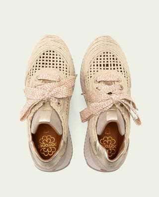 DEPORTIVA CALADA DE PIEL Y TEXTIL INÉS ARENA ORO