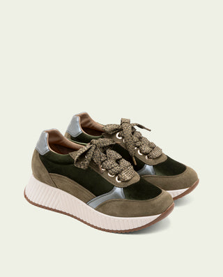 DEPORTIVAS PLANAS DE PIEL Y TERCIOPELO ZOE KAKI