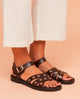 Sandalia plana de piel tachuelas Claudia moka