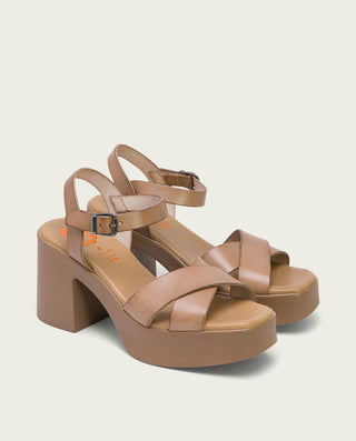 SANDALIA TACÓN PIEL TAUPE ZOE